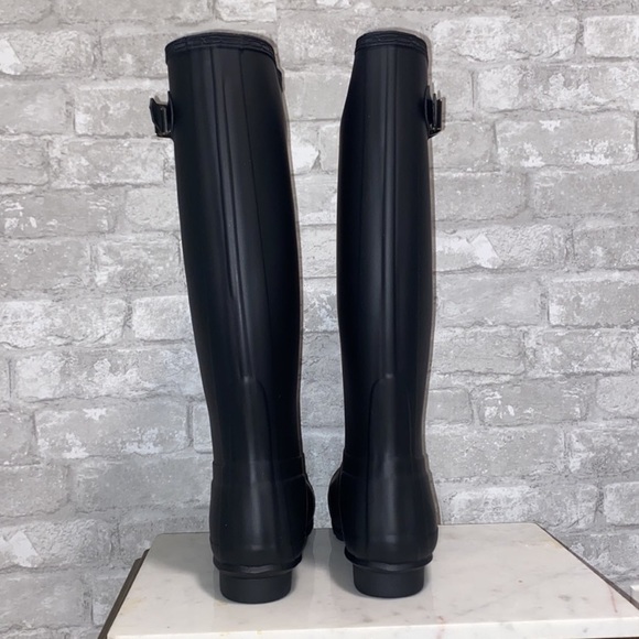 ☔️New! Hunter Tall Rainboots☔️ - Picture 3 of 7